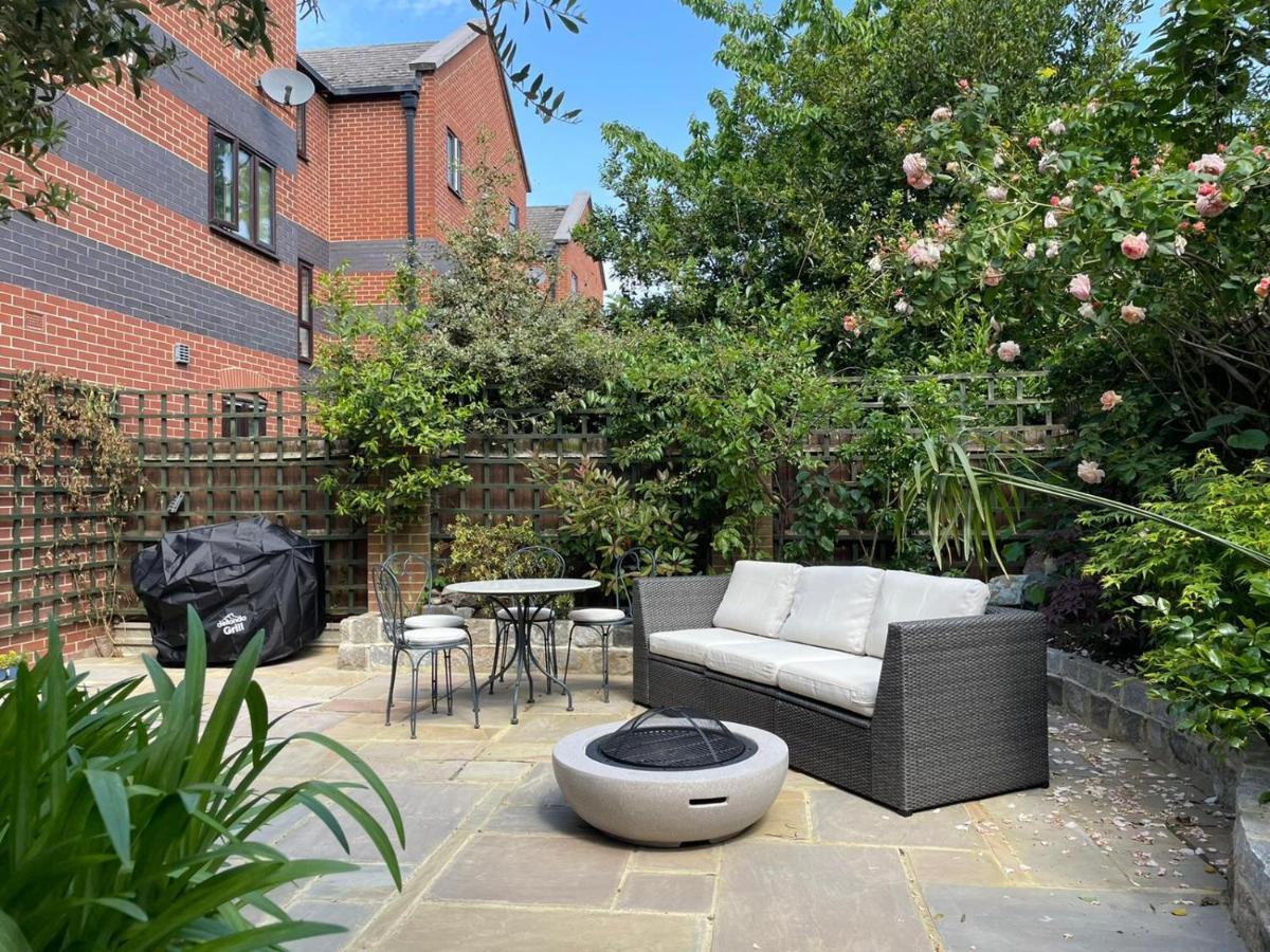 Stylish 1-Bed Studio London Exterior foto