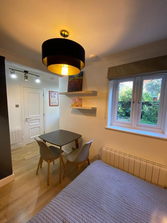 Stylish 1-Bed Studio London Exterior foto